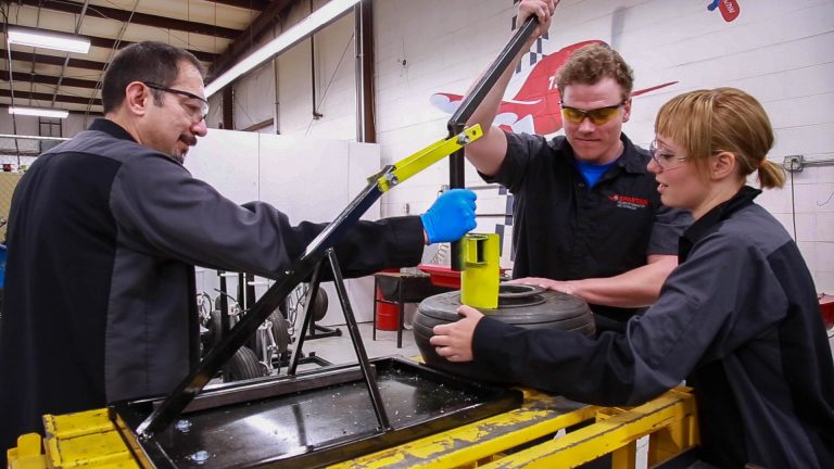 aircraft mechanic students working together | Spartan College of Aeronautics and Technology